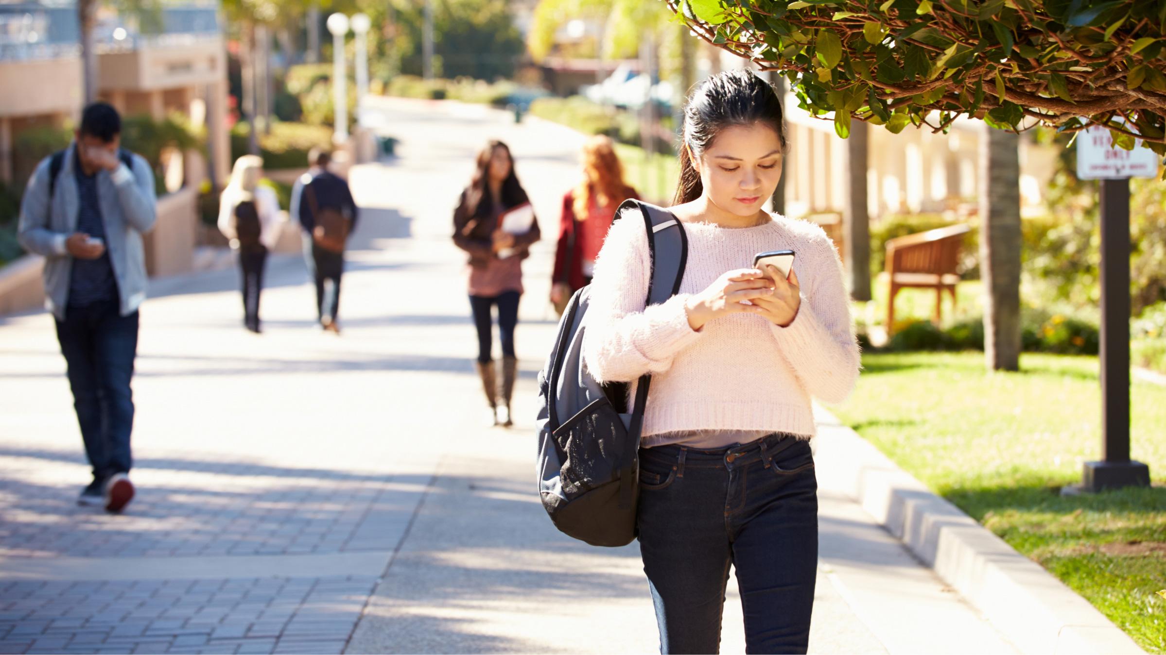 How to Make Friends in College How to Make Friends in College