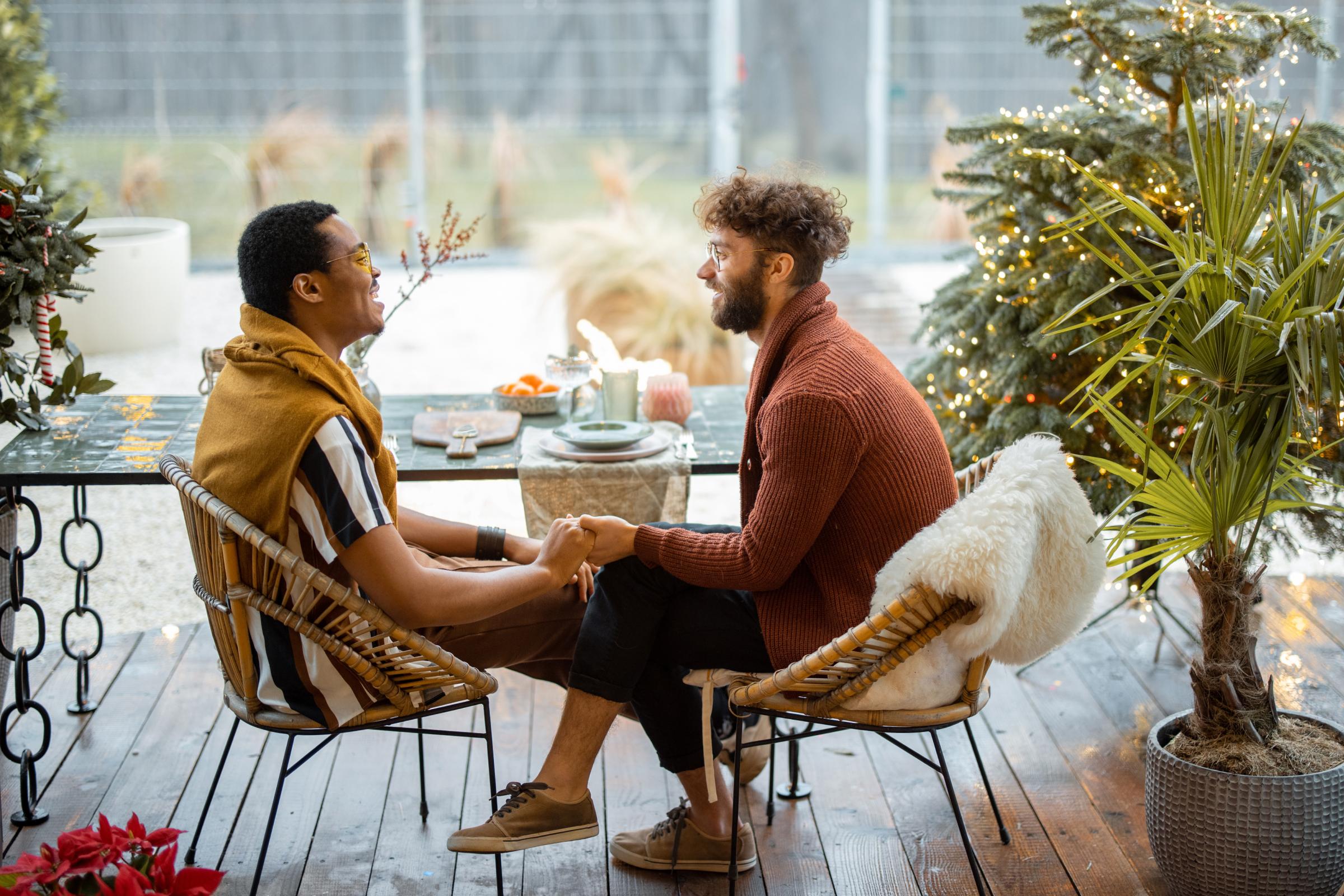 Coupling Up For Winter? Dating During Cuffing Season