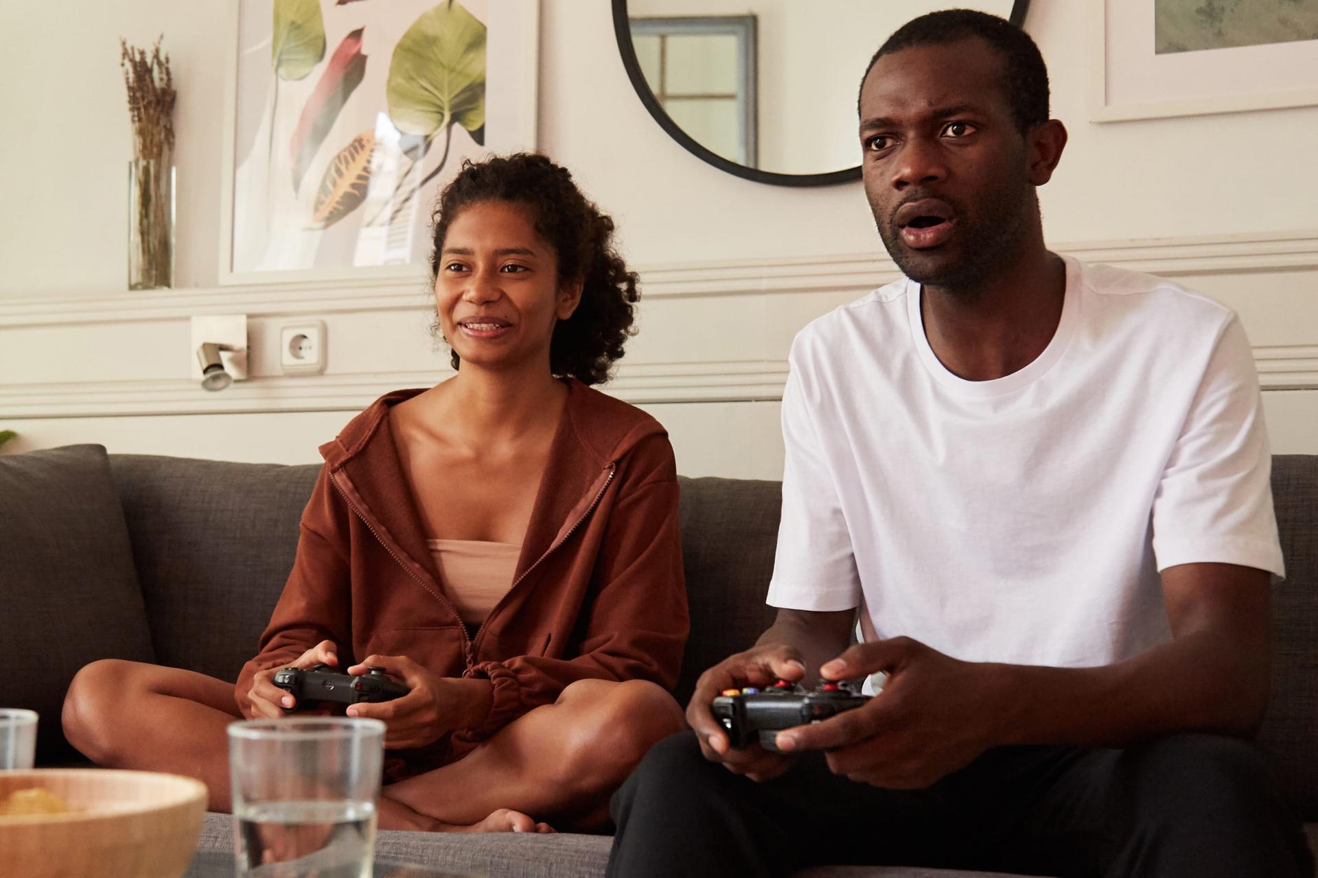 The Best Monday Night Date Ideas for Every Type of Couple The Best Monday Night Date Ideas for Every Type of Couple