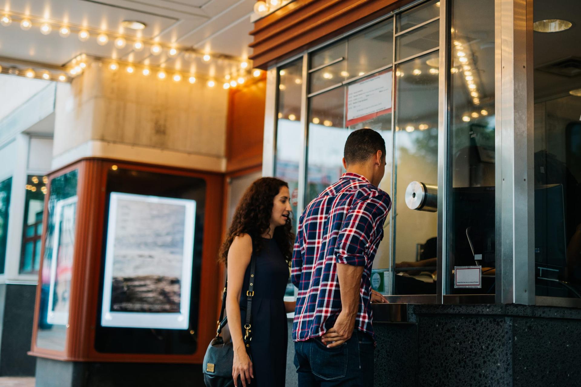 Affordable Theater Date Ideas for Couples Affordable Theater Date Ideas for Couples