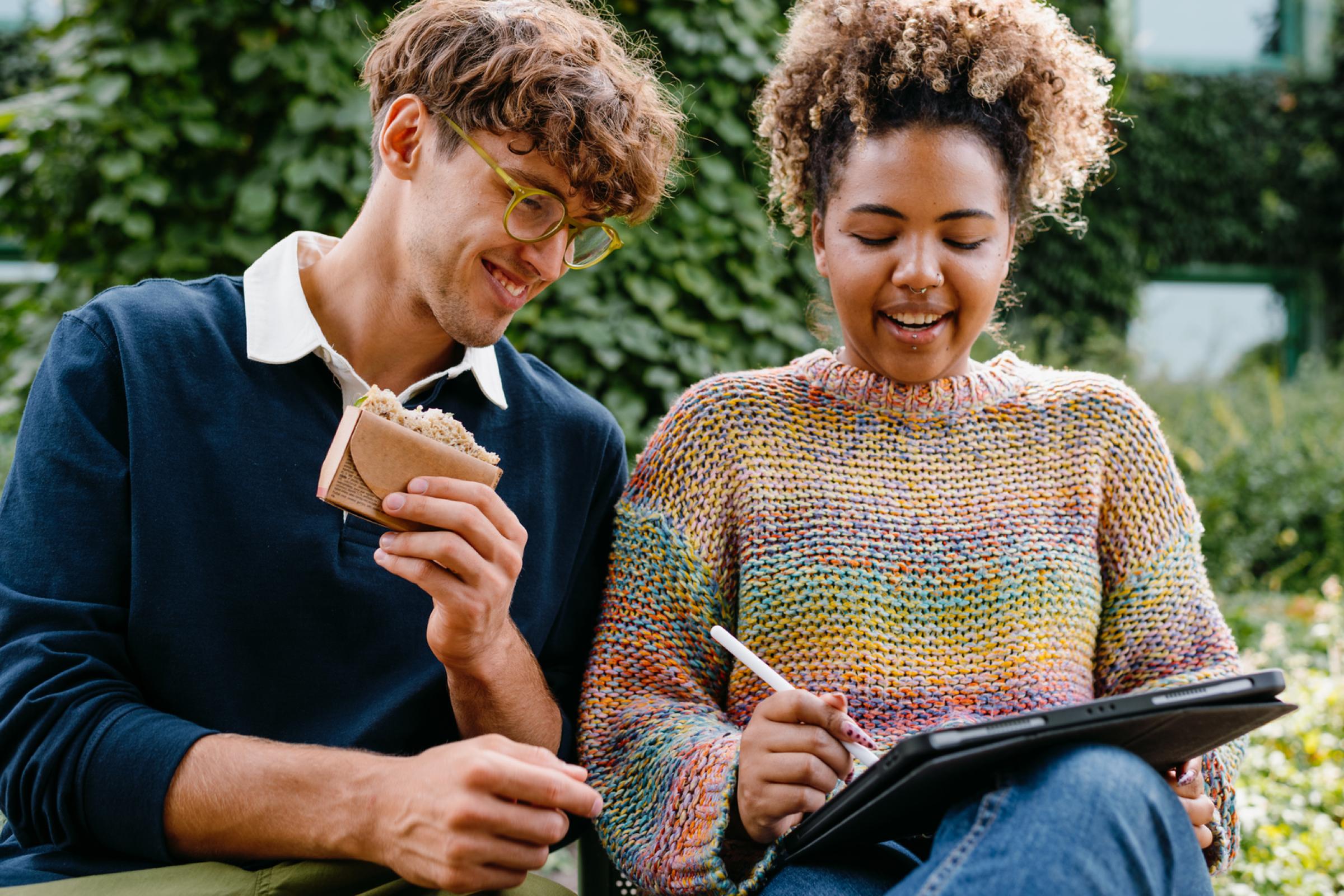 Why Calligraphy Workshops Are the Next Big Date Night Trend Why Calligraphy Workshops Are the Next Big Date Night Trend