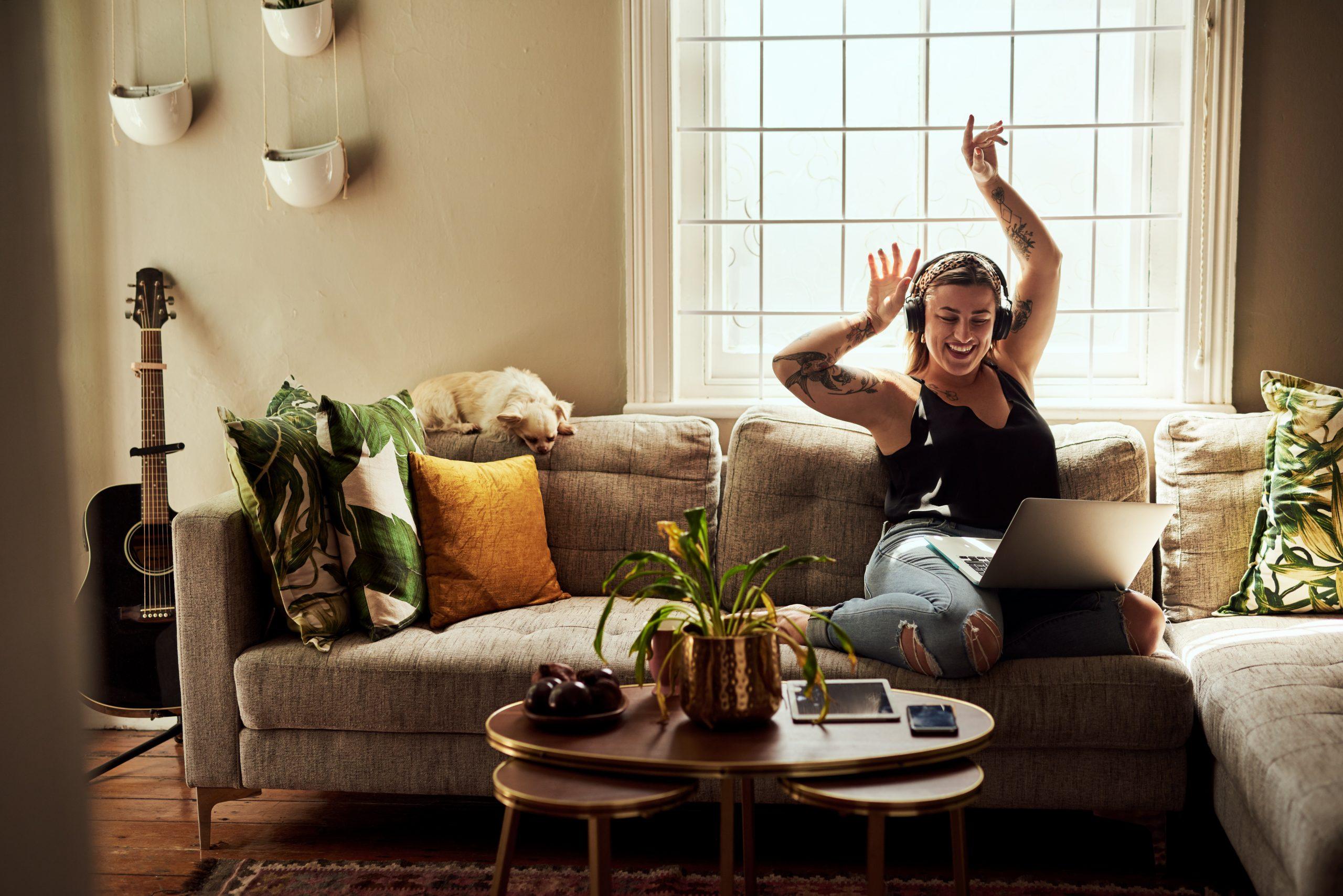 How to Stay Confident While Dating During a Pandemic