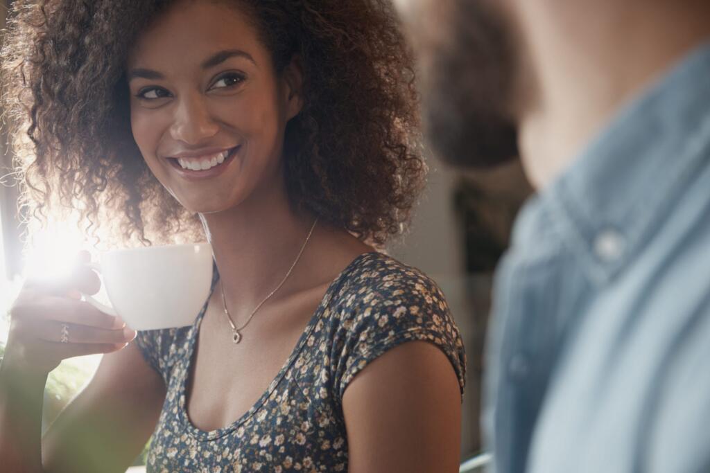 Bumble - When Should You Tell Your Date That You're Bisexual?